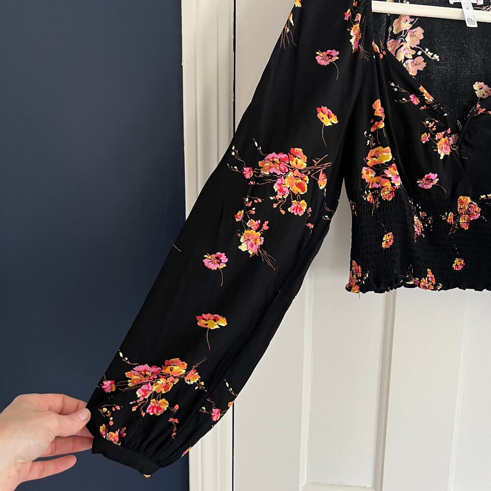 Leith Smocked Crop Black Floral Top Sweetheart Neckline Boho Peasant Size M - Picture 6 of 11